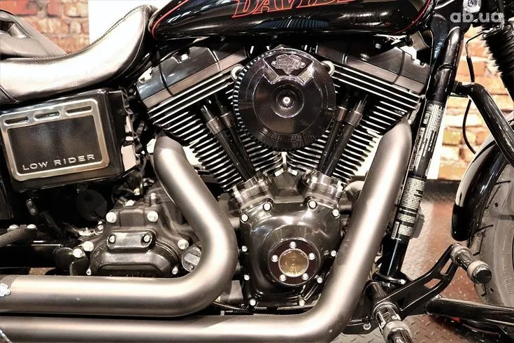 Harley-Davidson FXDL Image 8